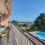 Kuca Legovic * Kaštelir