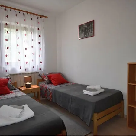 Villa Kuca Legovic *