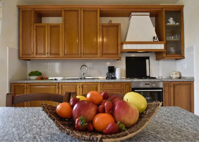 Villa Kuca Legovic *